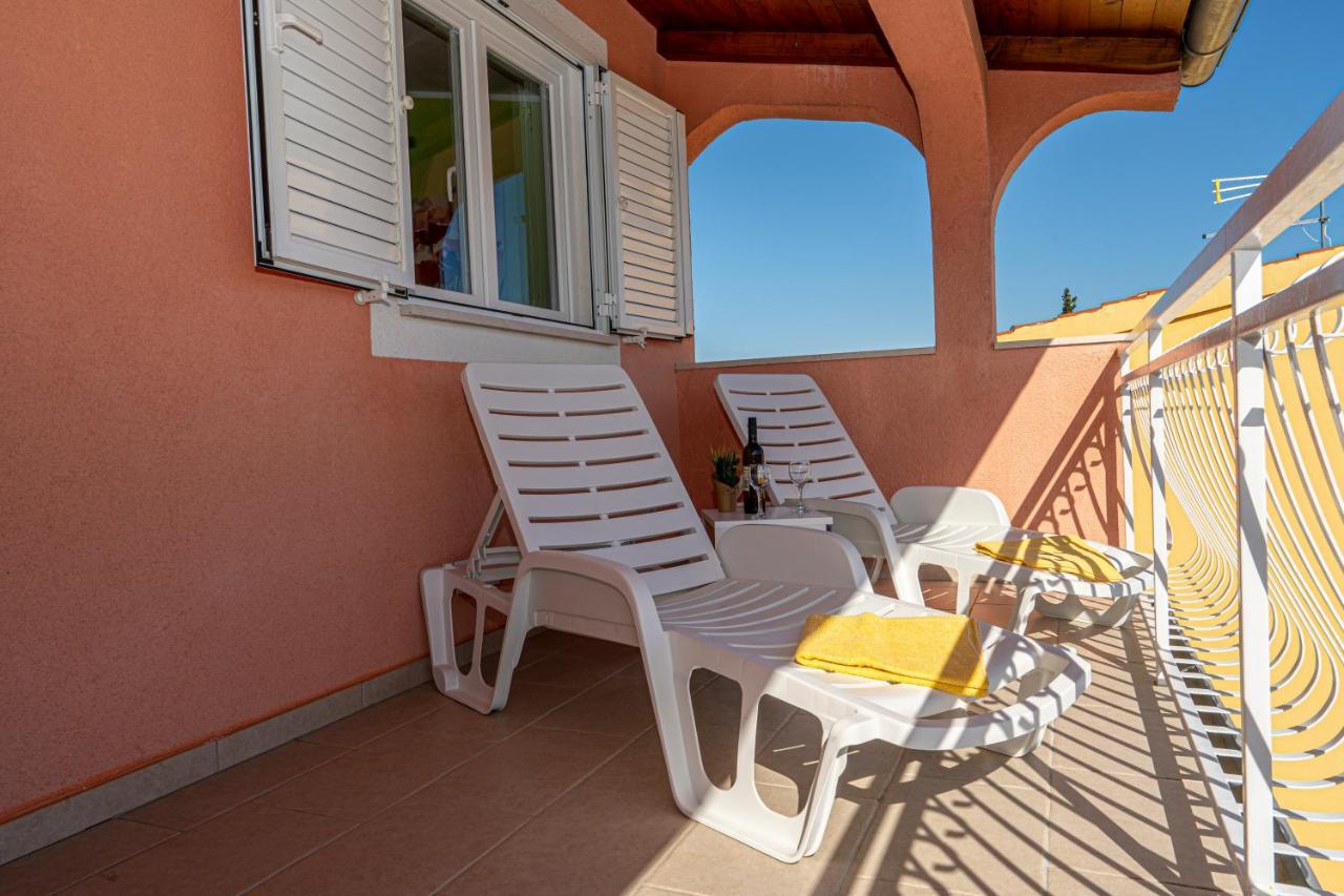 Seaview & Balcony Apartment Petra Jadrija Exterior foto