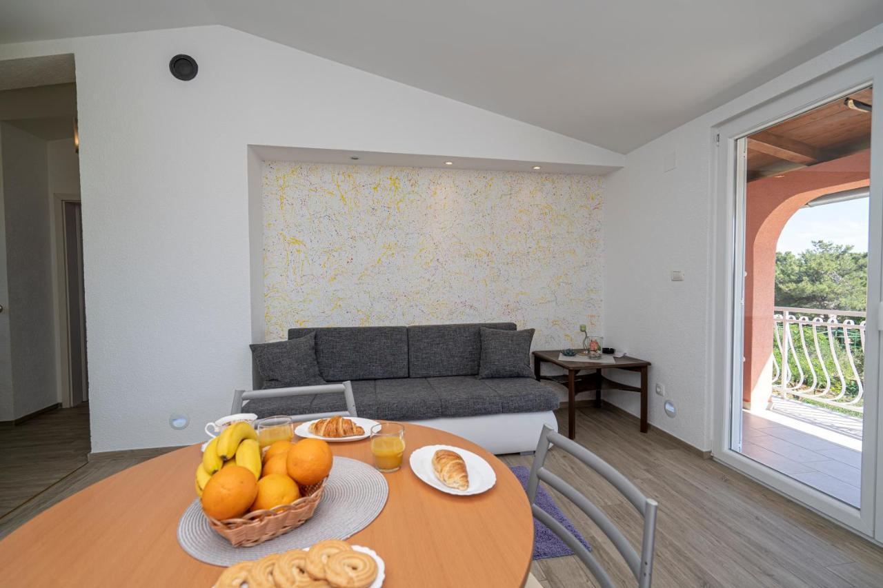 Seaview & Balcony Apartment Petra Jadrija Exterior foto